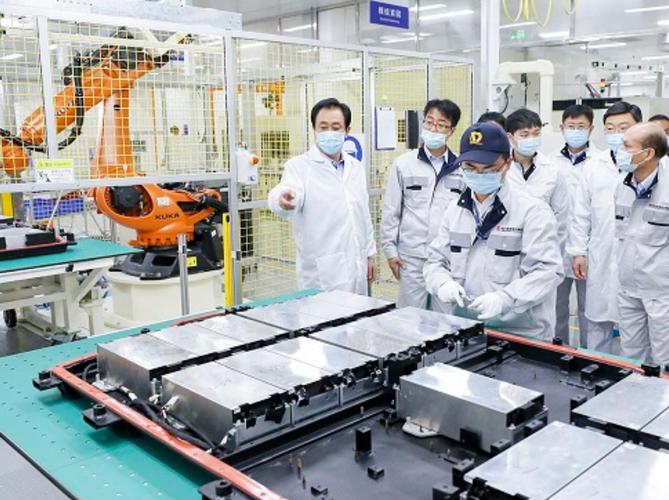 復旦團隊創新突破 低成本“復活”廢舊鋰電池，邁向綠色循環新紀元